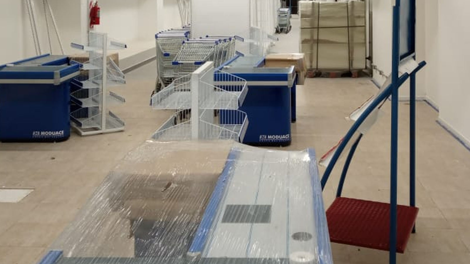 Foto armado sucursal 10