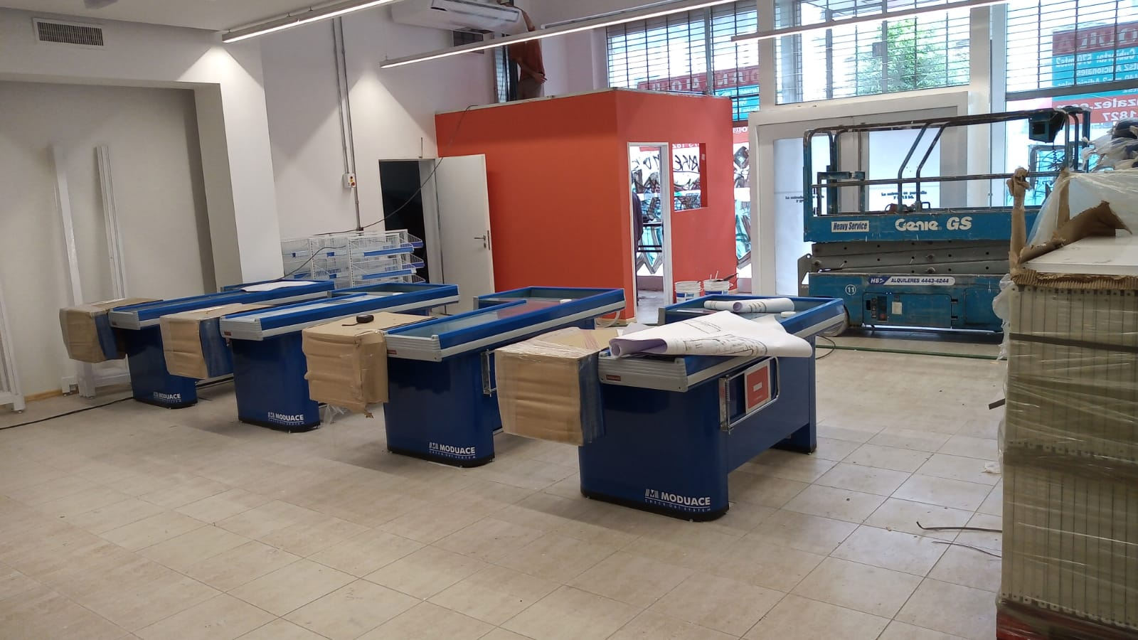 Foto armado sucursal 17