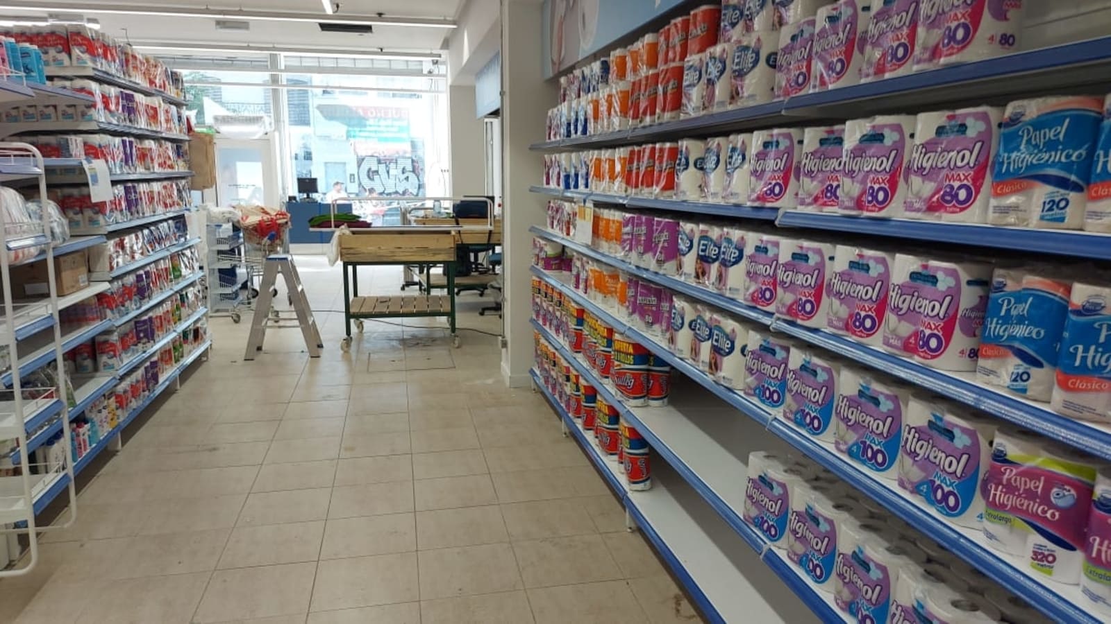 Foto armado sucursal 23