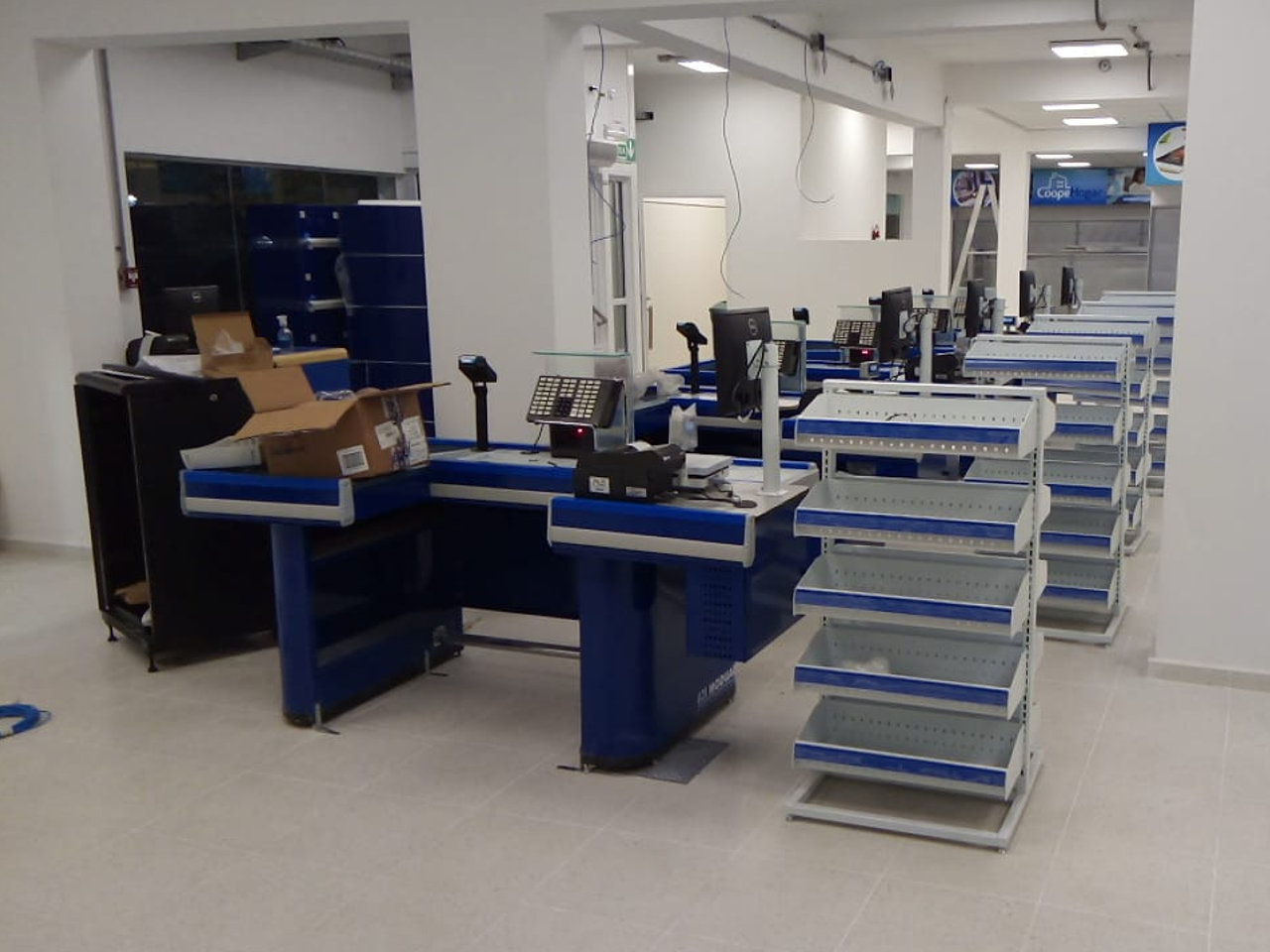 Foto armado sucursal 5